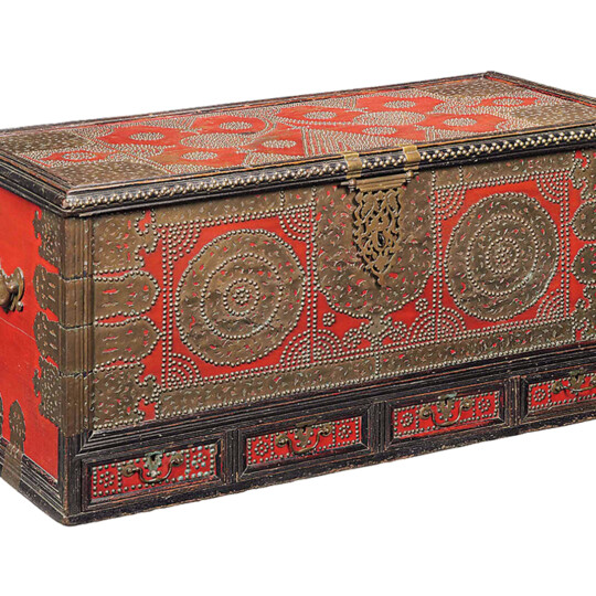 Painted Chests and Sculpted Beds: Tracing Artistic Connections Between the Malabar Coast and the Broader Indian Ocean World